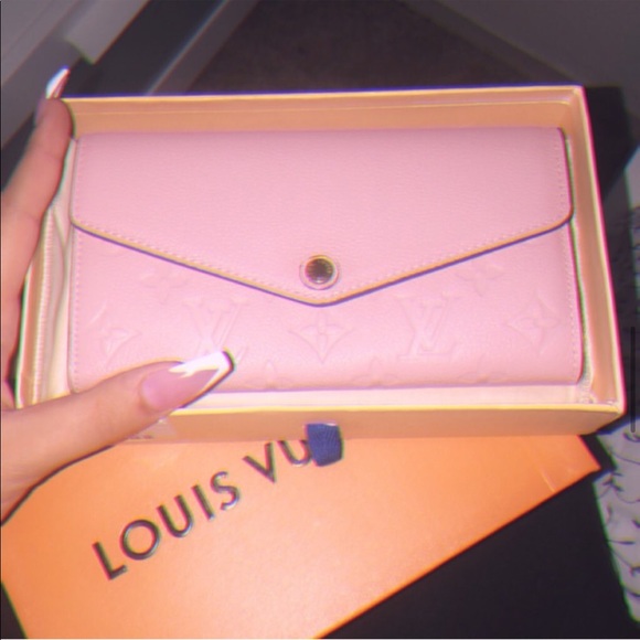 Louis Vuitton Handbags - Authentic Louis Vuitton Sarah Wallet
